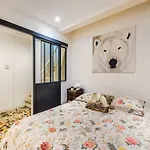 Boutique Parisienne 3 Bedroom Eiffel Tower Paříž