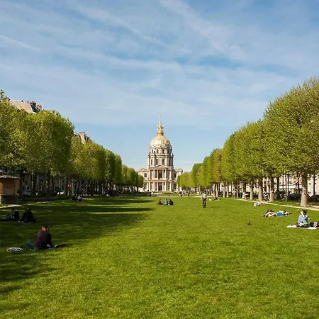 Appartamento Boutique Parisienne 3 Bedroom Eiffel Tower Parigi